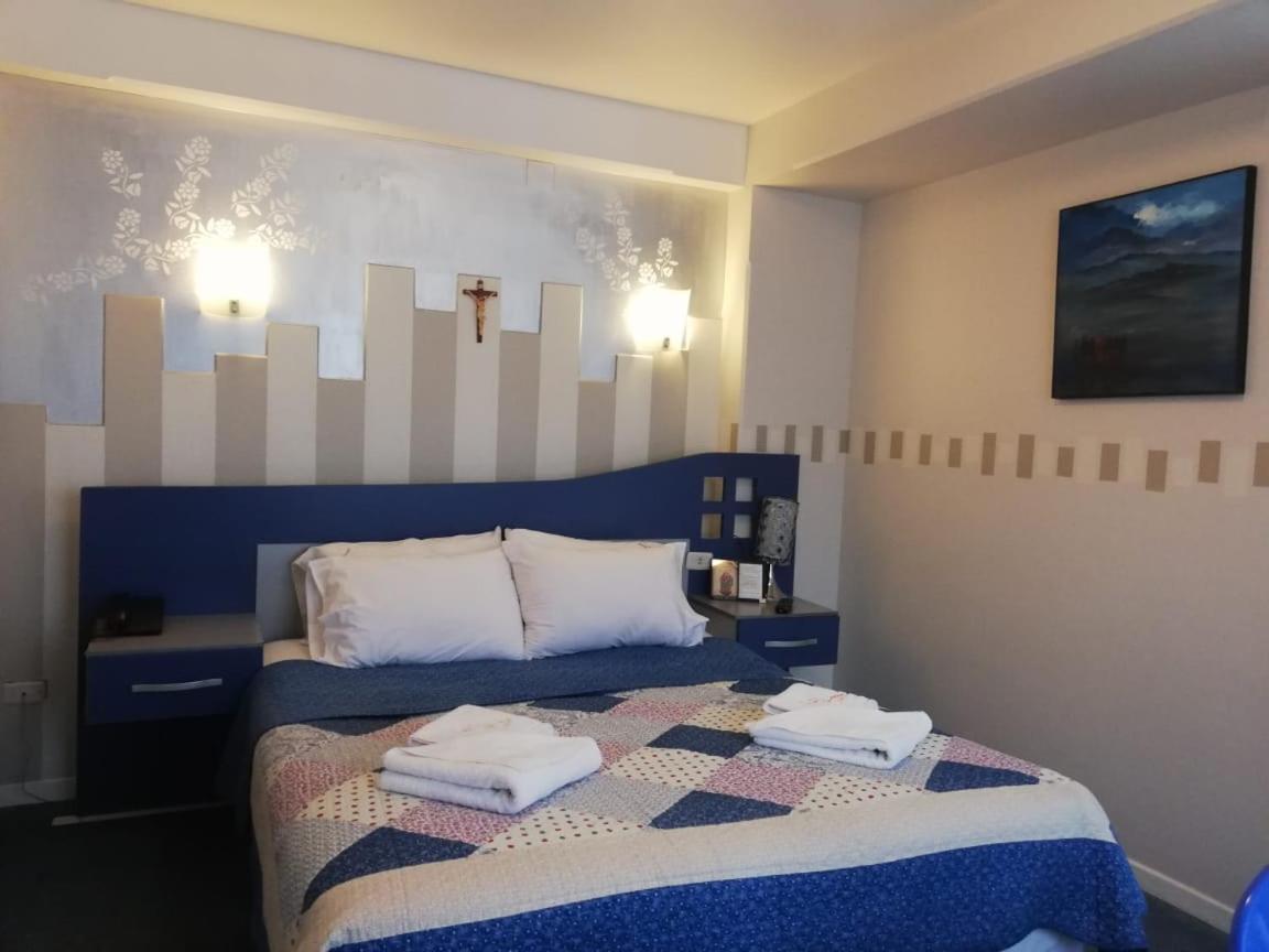 Hotel "Virgen Del Socavon" Oruro Ngoại thất bức ảnh